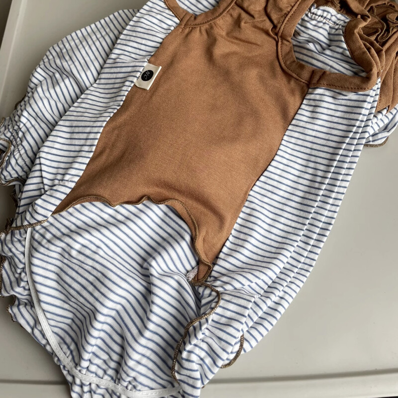 Slatka suknja s cvjetnim ovratnikom za mačku bez dlake Ljetna pamučna haljina s razgoljenim rukavima za mačku sfinks Kaki majica kratkih rukava za mačiće Pse u proljeće