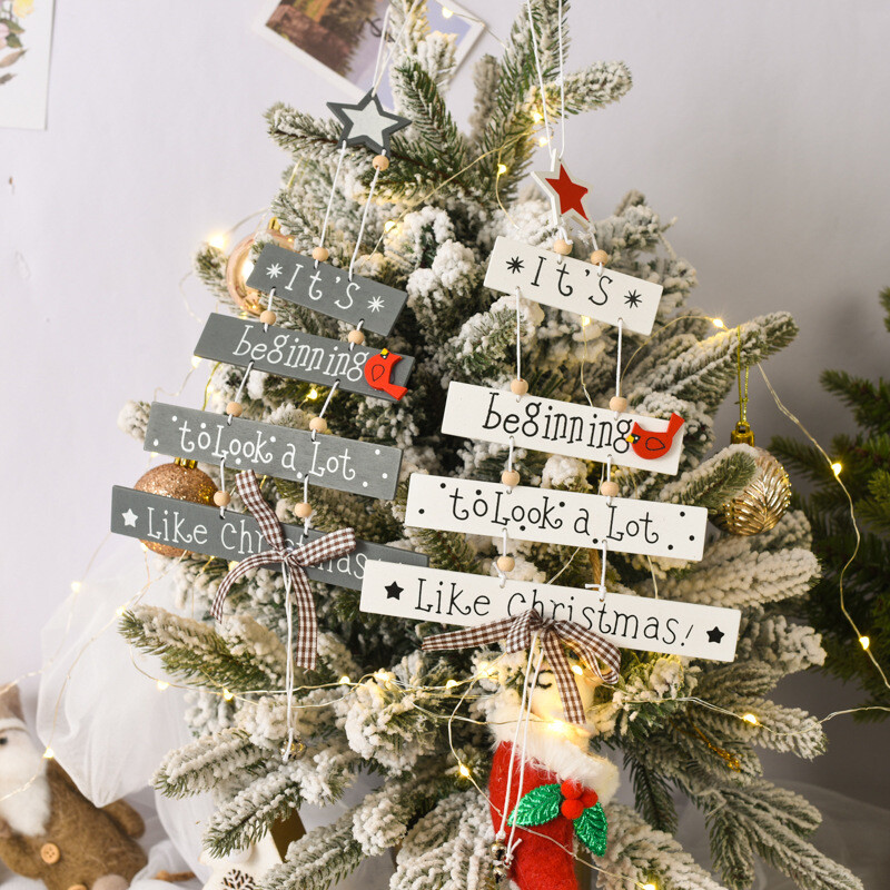 2022. gada koka Ziemassvētku durvju piekaramie rotājumi pie sienas Ziemassvētku rotājumi Ziemassvētku dekori mājas durvju kuloniem, pārnēsājami koka pakaramie