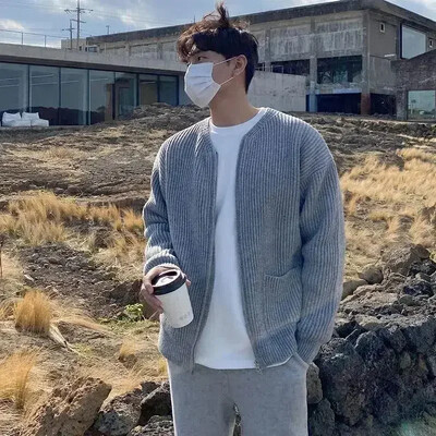 Îmbrăcăminte pentru bărbați negru cu fermoar Cardigan simplu Pulover din tricot pentru bărbați de culoare solidă cu fermoar Maletry cald coreeană 2024 toamnă casual primăvară A