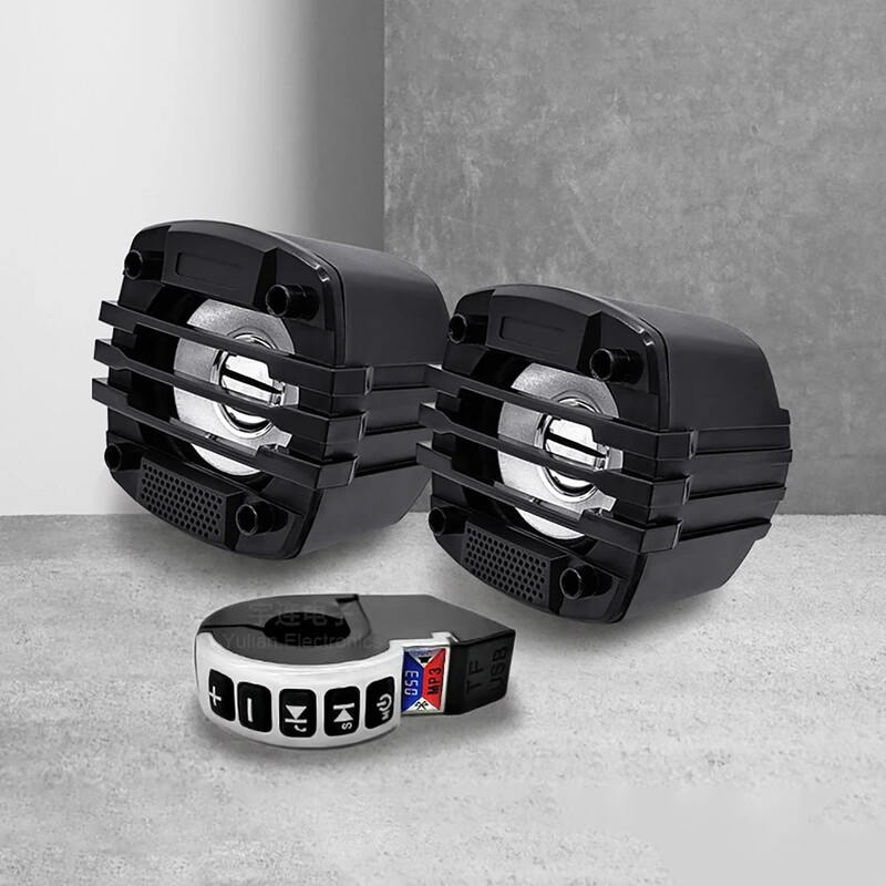 Motocikla signāltaures ar roktura slēdzi Motocikla audio atbalsts FM radio bluetooth TF kartes atskaņošana un USB mobilā tālruņa uzlāde