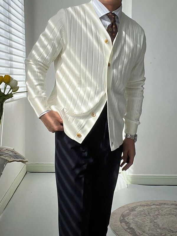 Pulovere tricotate pentru bărbați Palton simplu Jachetă cardigan Haine pentru bărbați de afaceri Culoare uni Iarna 2024 Nou în Topuri Elegante Hanorac