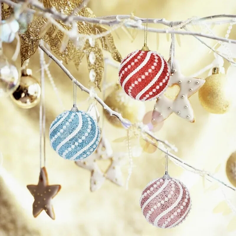 2024. gada jauni Ziemassvētku eglīšu bumbu rotājumi, 8 cm mini Ziemassvētku balles rotājumi, balti sarkani, neplīstoši iekarināmi eglītes dekori