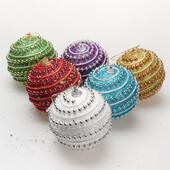 Ziemassvētku Rhinestone Glitter Baubles Zelta sudraba bumbiņas Ziemassvētku eglīšu rotājumi 8cm Ziemassvētku rotājumi mājas dekorēšanai