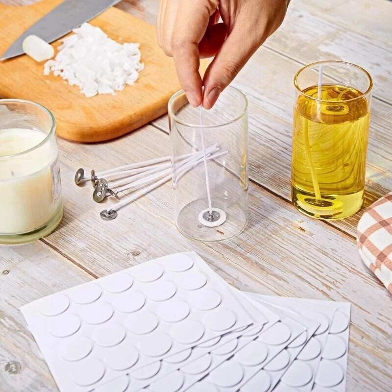 100 gab. Balta vaska serdes divpusēja līme, abpusējas līmes uzlīmes, sveču izgatavošanas piederumi, vaska serdes fiksētās uzlīmes