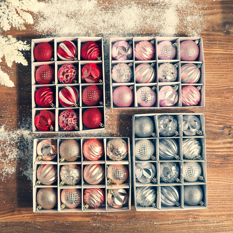 12gab Ziemassvētku 6 cm bumbiņu komplekts Ziemassvētku eglītes rotājuma kulonu šķembu bumba ar dāvanu kastīti, krāsotas dekoratīvas mājās nomestas bumbas 2024