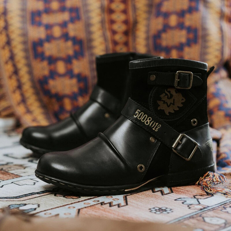 Ανδρικές μπότες μόδας Vintage Δερμάτινες μπότες μοτοσυκλέτας Ανδρικά παπούτσια Winter Riding Retro Man παπούτσια 2024 Μεταλλικό στυλ Ζεστά φερμουάρ Ανδρικά παπούτσια