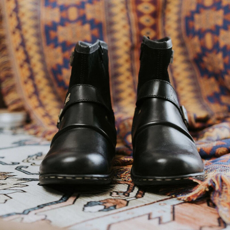 Ανδρικές μπότες μόδας Vintage Δερμάτινες μπότες μοτοσυκλέτας Ανδρικά παπούτσια Winter Riding Retro Man παπούτσια 2024 Μεταλλικό στυλ Ζεστά φερμουάρ Ανδρικά παπούτσια