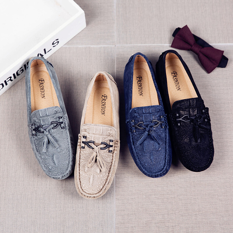 Hot Sale Επώνυμα ανδρικά Loafers Γνήσιο δέρμα Suede Ανδρικά παπούτσια Casual Μοκασίνια Slip on Boat Shoes Fashion Tassel Driving Flats