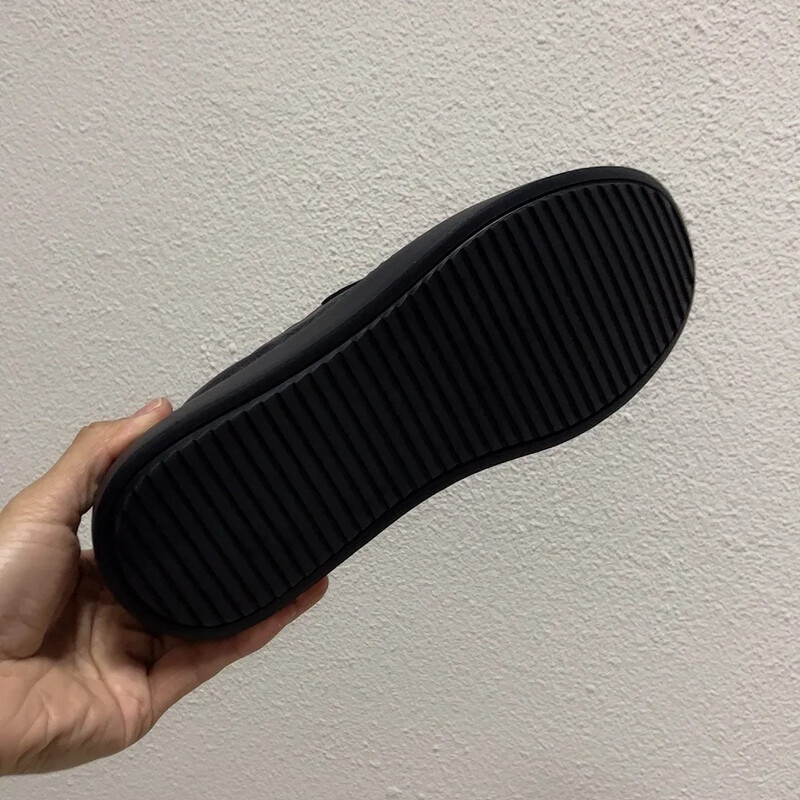 Melnas ikdienas ādas apavi vīriešiem 2024. gada jauna dizainera pavasara rudens spārni vīriešu modes, grezni vīriešu kleitu apavi