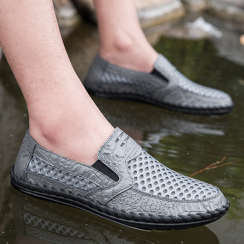 Vasaras ikdienas apavi vīriešiem Elpojošs sieta vīriešu ķepas, slip On Outdoor Vīriešu kedas Ar rokām darinātas plakanas pastaigu apavi