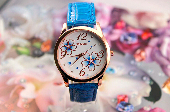 Tiešās pārdošanas sieviešu jostas piecu lapu āboliņa kvarca pulkstenis studentu modes pulksteņu sieviešu modelis