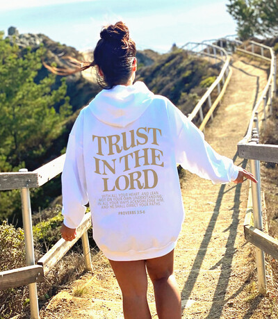 Love Like Jesus Letter Print Christian Hoodie за жени Ежедневни удобни топли горнища Oversize суичър Тенденция Дамски дрехи