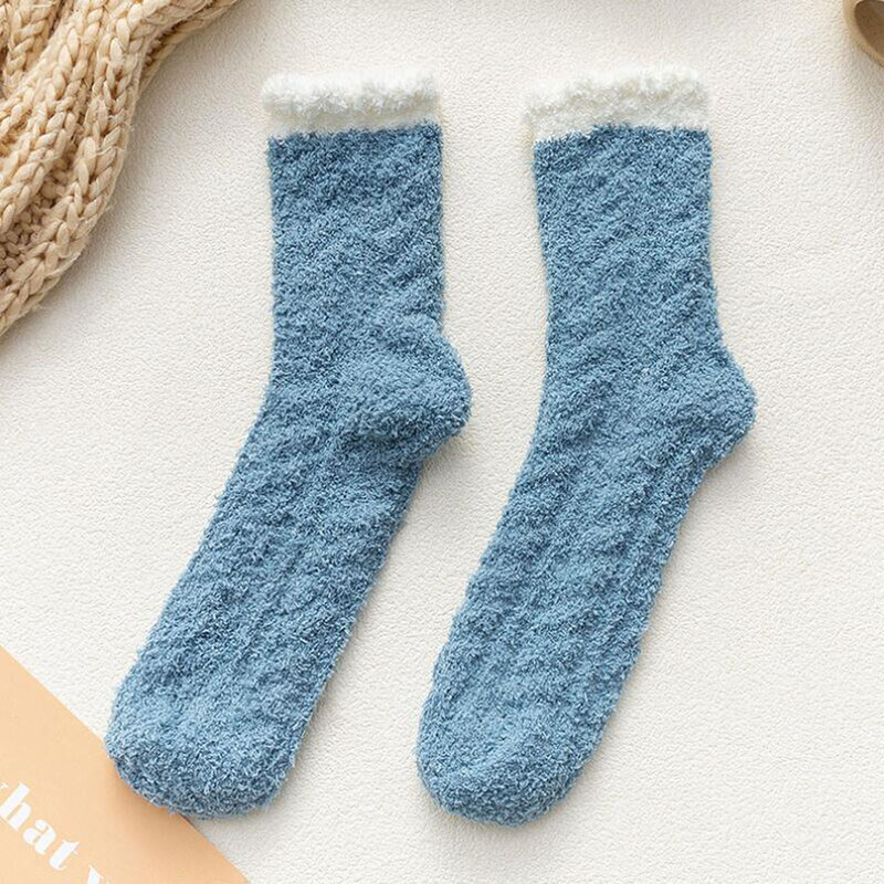 Modes izplūdušas, mājīgas čības zeķes siltas, mīkstas ziemas plīša mājas guļam zeķes.