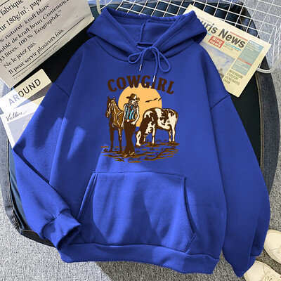 Cowgirl un viņas govs un zirgs dzīvo Rietumos Hoody Woman Hip Hop Street Hoodies Crewneck Kabatas drēbes Brīvs džemperis