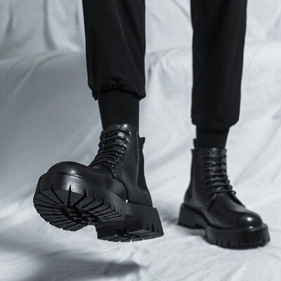 Vīriešu zābaki Jaunas lielas galvas ādas kurpes rudens un ziemas augstas augšdaļas šņores Bieza zole Izturīga Eiropas melna Izmēri 38-44 Vīriešu apavi