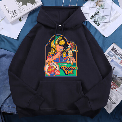 Dámska mikina s kapucňou s potlačou prvej voodoo bábiky The Girl's First Voodoo Doll, kreslené vintage mikiny, trendy priedušné mikiny, ideálne topy