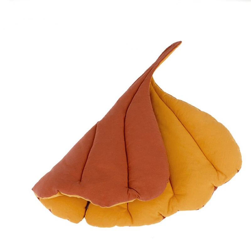 Prostirka za mačji krevet Oblik lista Pokrivač za kućne ljubimce Mekana podloga za spavanje za psiće Periva neklizajuća podna prostirka za pse Mačke Oprema za kućne ljubimce