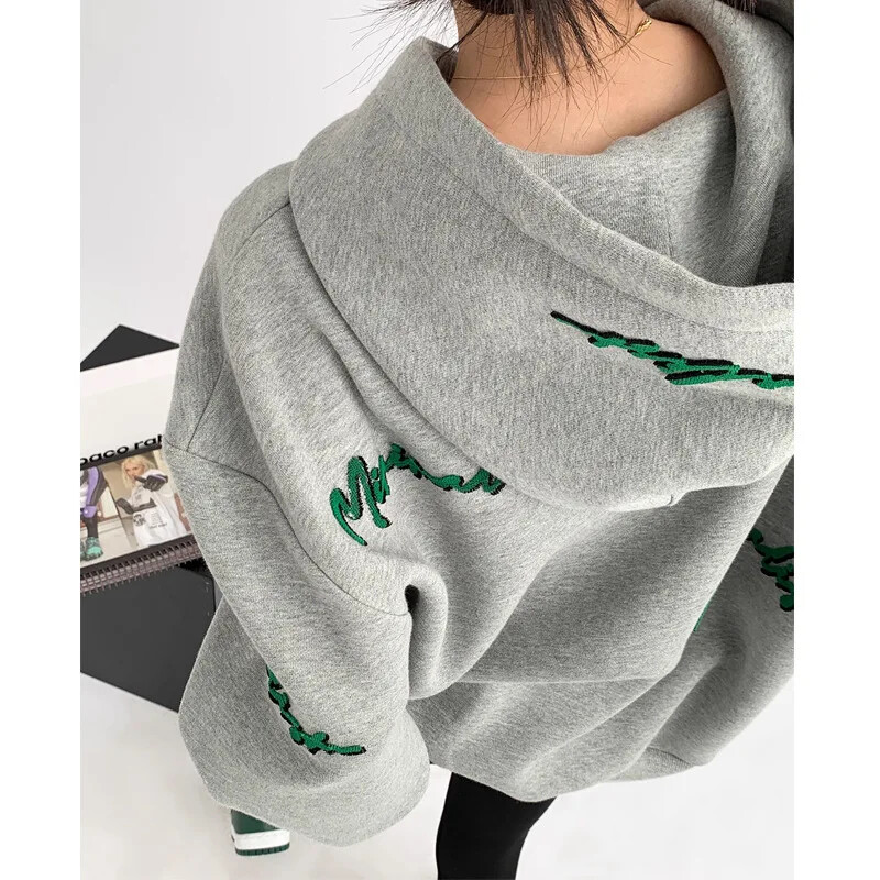 2023. gada jauns viegls, ar flīsu oderētu piena zīda kompozītmateriālu džemperis, pilns gabals, izšūts rudens/ziemas džemperis ar kapuci