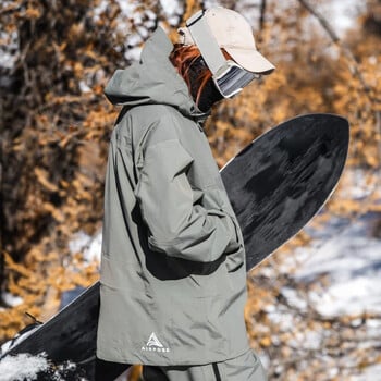 Snowboard Ζεστές αθλητικές φόρμες 2025 Χειμερινά μπουφάν για σκι Νέο ζευγάρι Άνδρας Γυναικεία Snowfield Outdoor Sport Αδιάβροχα παλτά για σκι