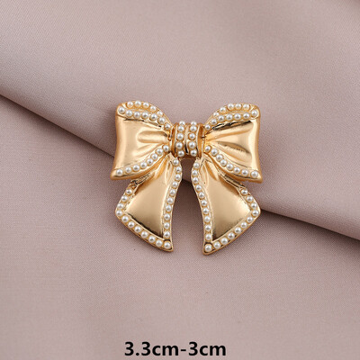 Kshmir Geometrijski broš Vintage djevojačka haljina Broš ukrašen delikatnim brošem Metalni biserni ukrasi