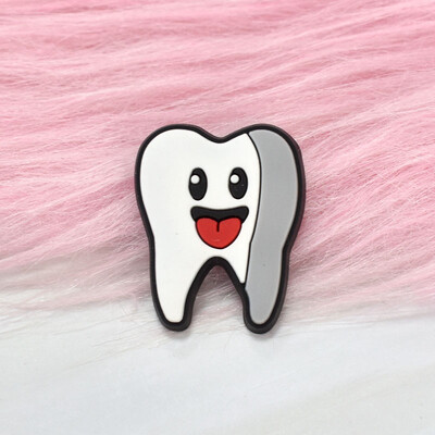1Gb Smieklīga multfilma Mīlestības Zobu dizains PVC Emalja Piespraude Modes Personība Augļu Zobu Žetons Pin Mētelis Aksesuāri Rotaslietas