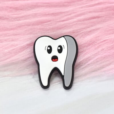 1Gb Smieklīga multfilma Mīlestības Zobu dizains PVC Emalja Piespraude Modes Personība Augļu Zobu Žetons Pin Mētelis Aksesuāri Rotaslietas