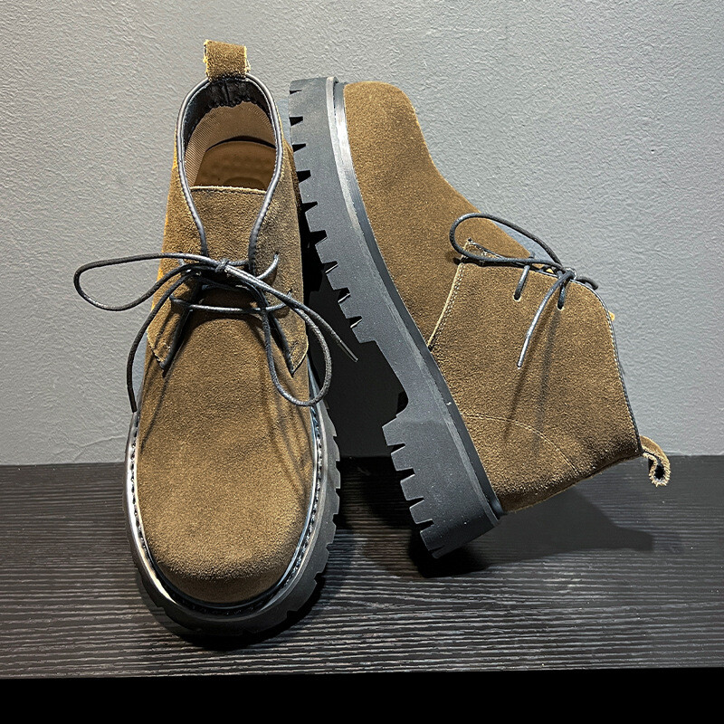 2024 Νέα χειροποίητα ανδρικά casual δερμάτινα παπούτσια Vintage βρετανικό αγελαδινό σουέτ φόρεμα Μπότες αστραγάλου αυξάνοντας το ύψος με εργαλεία Chelsea