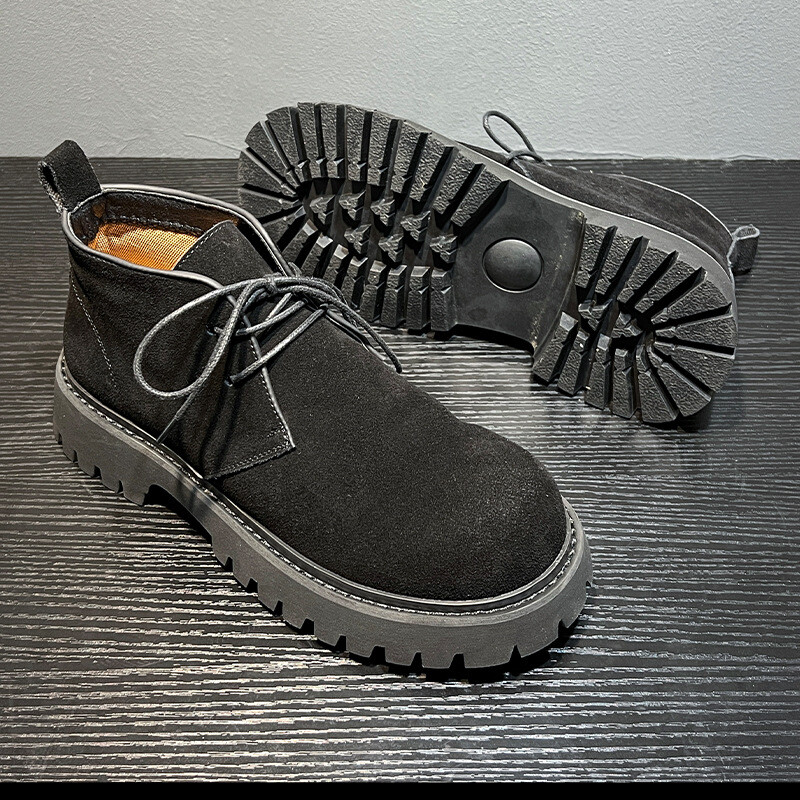 2024 Νέα χειροποίητα ανδρικά casual δερμάτινα παπούτσια Vintage βρετανικό αγελαδινό σουέτ φόρεμα Μπότες αστραγάλου αυξάνοντας το ύψος με εργαλεία Chelsea