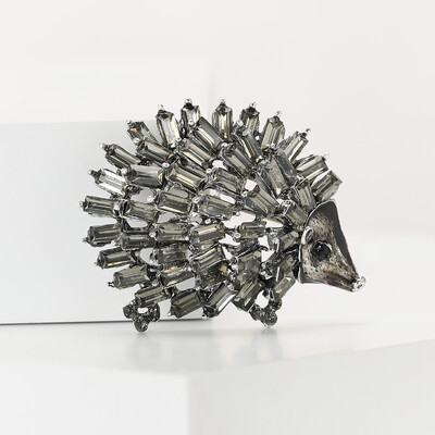 Jaukas Ezīšu saktas sievietēm Unisex dzīvnieku piespraudes Daudzkrāsainas Pieejamas gadījuma ballīšu aksesuāri Dāvanas