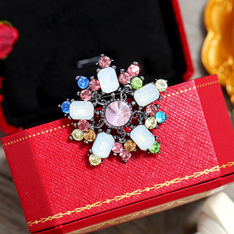 Vintage modne kristalne igle Luksuzni vrhunski cvjetni broš Ženski jednostavni, elegantni koržaž sa životinjama Svestrani dodaci za nakit