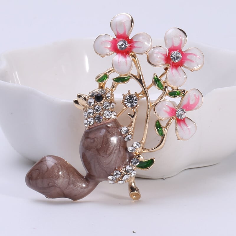 Slatki broševi u obliku vjeverica za žene, uniseks igle sa životinjama, dostupni u više boja, ležerni dodaci za zabave, darovi