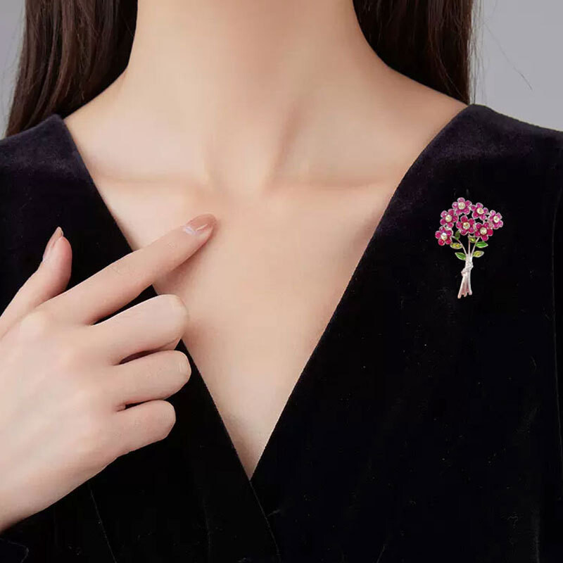Cele mai noi broșe creative coreene de flori de cristal de culoare trandafir, broșă de lux de designer 3D, bijuterii pentru femei, decorare pentru îmbrăcăminte