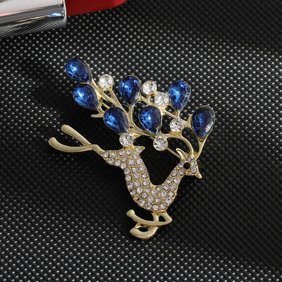 Retro Rhinestone Running Deer Brooches For Women Men Blue Pink Crystal Animal Pin Coat Accessories New 2024