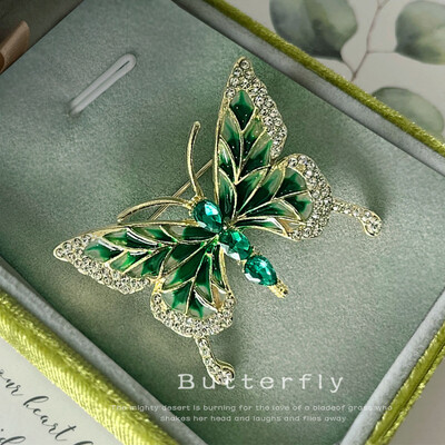 Luxury Rhinestone Butterfly Brooch Elegant Women Green Crystal Insect Lapel Badge Pins For Suit Scarf Clothes Decor Accessories