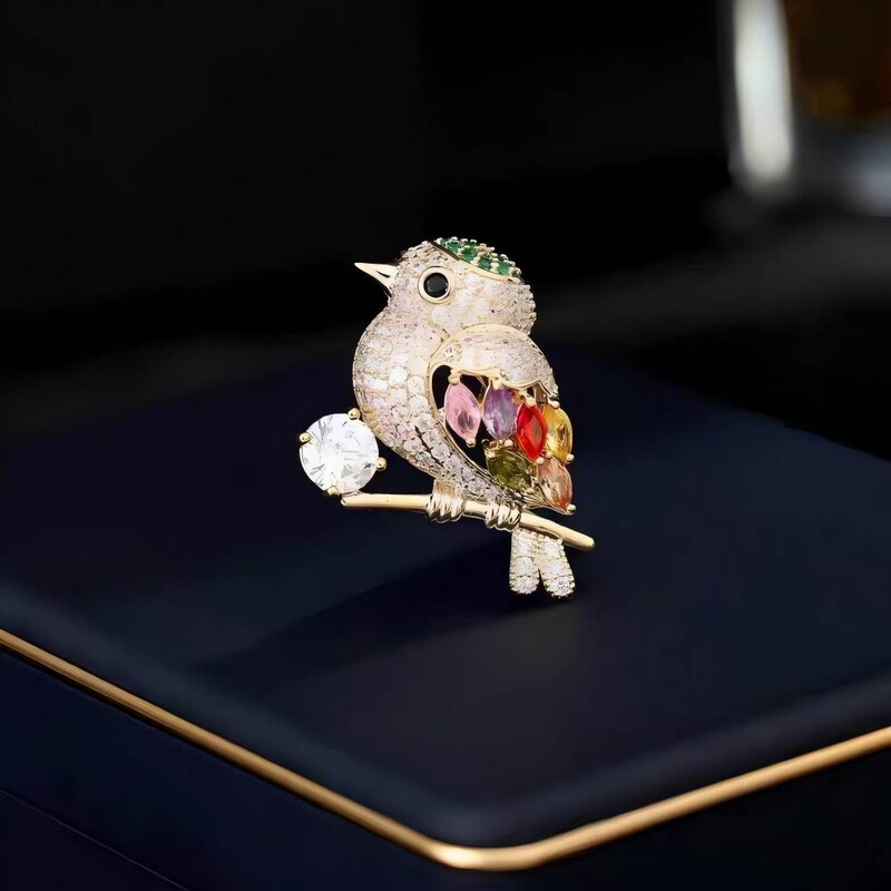 Luxus és kifinomult strasszos szarka bross nőknek Fényes cirkon Állattűk Jelvény Női Ékszer Ruházat Dekoratív Ajándékok