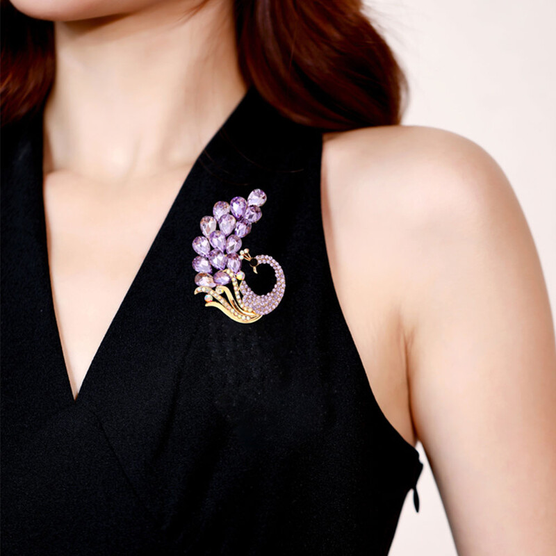 Smalkas kubiskā cirkonija oksīda piespraudes Fīniksa piespraudes Elegantas purpursarkanas kristāla putnu pāva saktas piespraudes sievietēm Modernas nozīmītes rotaslietas sprādzes