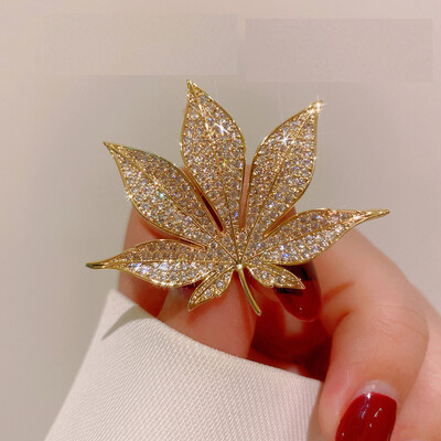 Vintage pilnas Rhinestone kļavu lapu saktas sievietēm Lapas atloka piespraudes Elegantas augu korsāžas ballīšu rotaslietas