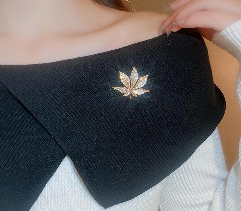 Vintage pilnas Rhinestone kļavu lapu saktas sievietēm Lapas atloka piespraudes Elegantas augu korsāžas ballīšu rotaslietas