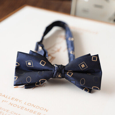 2024 Papioni pentru bărbați cu design nou jacquard din poliester, bej, maro, papion pentru bărbați, fulgi de zăpadă, în dungi, costum de domn, fluture