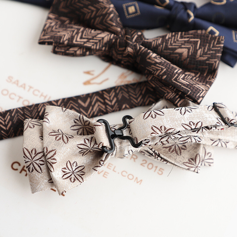 2024 Papioni pentru bărbați cu design nou jacquard din poliester, bej, maro, papion pentru bărbați, fulgi de zăpadă, în dungi, costum de domn, fluture