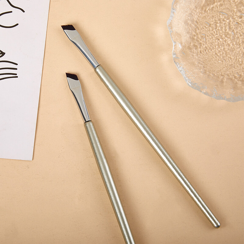 1 pc Upgrade Blade Eyeliner Brush Īpaši plāna, smalka leņķa plakana uzacu birste zem acīm Novietojiet precīzu detaļu otu