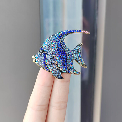 Creative Tropical Fish Pross nelja värvi Armsad Rhinestone loomade korssiga mantli aksessuaarid