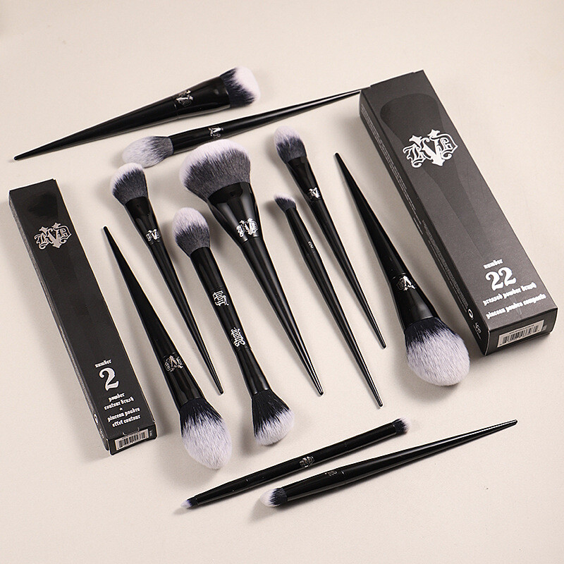 KVD Makeup Brushes Series Blusher Powder Foundation korrektor szemhéjfesték keverő Cosmetic Beauty Soft Brush Tools Maquiagem