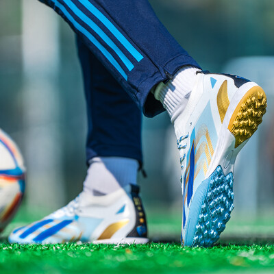 Oriģinālie jauni vīriešu futbola apavi Profesionāli zāliena treniņi TF/FG futbola apavi Society Cleats iekštelpu ātrās futbola zābaki