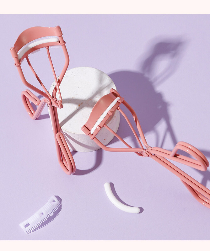 Pieptene pentru ondularea genelor pentru gene Se potrivește tuturor formelor de ochi Lift pentru gene Curling Clip Instrumente de machiaj pentru ochi cu 1 tampon de reumplere din silicon