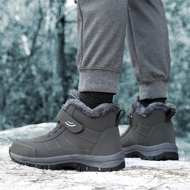Cizmele de zăpadă pentru drumeții pentru bărbați sunt pantofi de iarnă populari, cu izolație impermeabilă și caldă, iar tălpi groase anti-alunecare pentru femei.