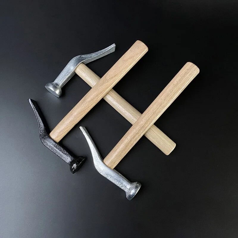 Käsitsi valmistatud terasest parandustald ja jalatsi ülemine haamer nahast paranduslöökriistapuust käepidemega aknamurdja naelhaamer