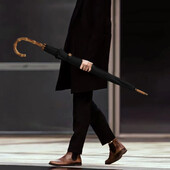 Ελαφρύ πολυτελές ρετρό μπαμπού και ομπρέλα ρατάν Καμπύλη λαβή μακριά λαβή Πολυτελής ανδρική ομπρέλα μεγάλης διαμέτρου 2-3 ατόμων Χειροποίητη ομπρέλα