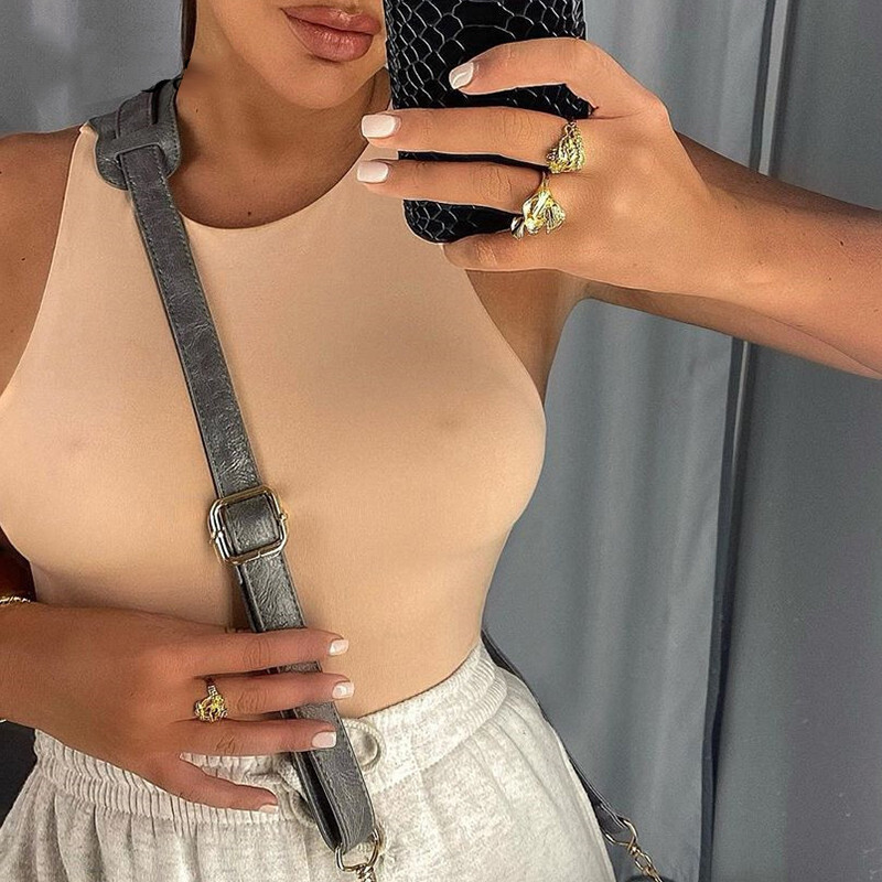 2021. gada bezpiedurkņu vasaras seksīgs sieviešu bodijs bez pleciem, balts, sieviešu kombinezons.