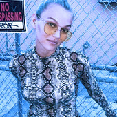 Y2K Eiropas un Amerikas pavasara top sieviešu jaunais traf retro seksīgs slaids dūriens ar garām piedurknēm čūskas raksts ar garām piedurknēm Harajuku jumpsui